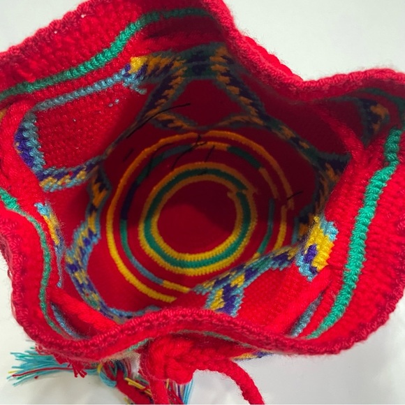 Red Woven Hobo bucket Shoulder Bag. Tassels. Hippie. Pre-owned. - Picture 8 of 12